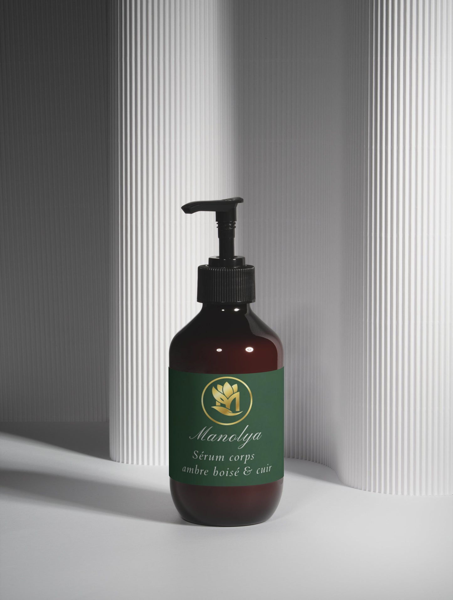 Sérum corporel, ambre boisé et cuir, 290ml